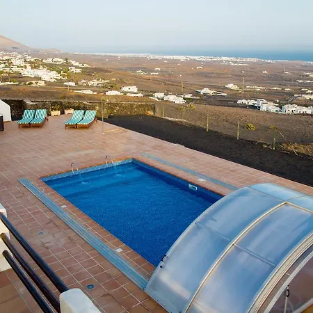 בית נופש Casa Tinasoria *