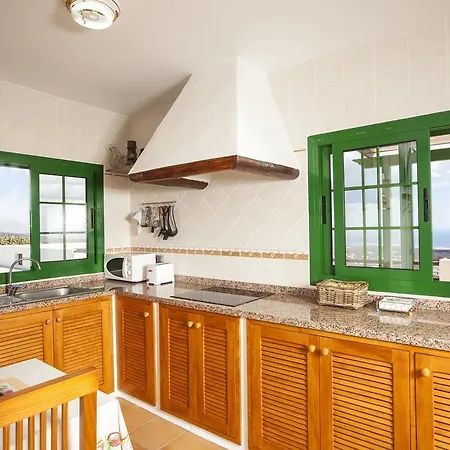 Casa Tinasoria Ла-Асомада