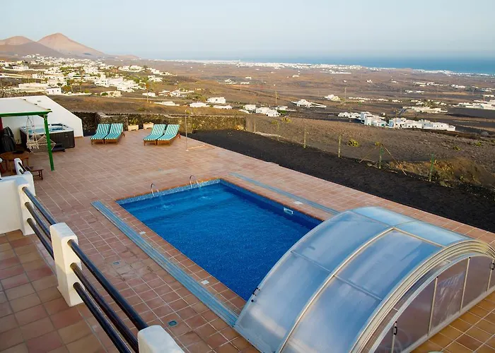 Semesterbostad Casa Tinasoria *