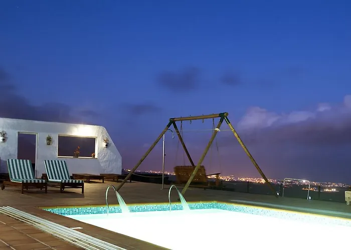 Semesterbostad Casa Tinasoria