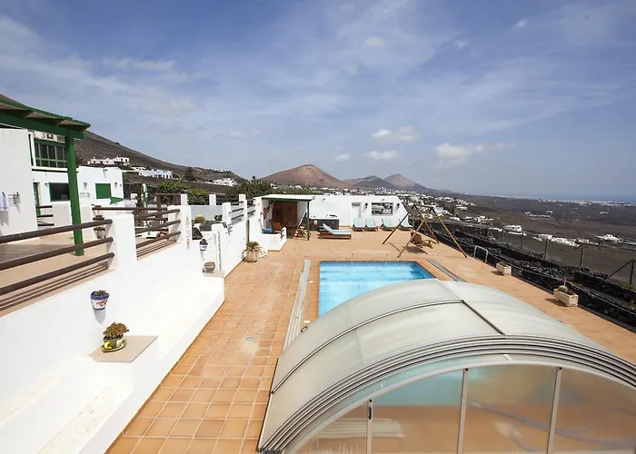 Semesterbostad Casa Tinasoria La Asomada (Lanzarote)