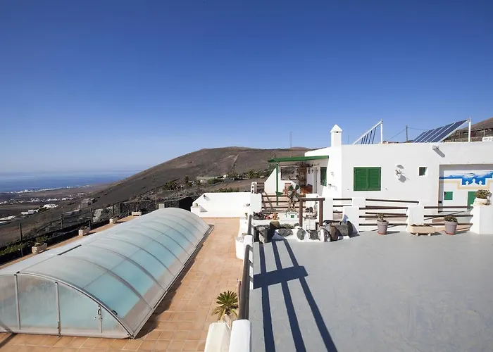 Semesterbostad Casa Tinasoria