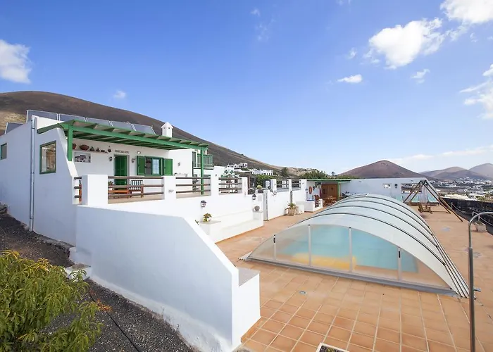 Semesterbostad Casa Tinasoria