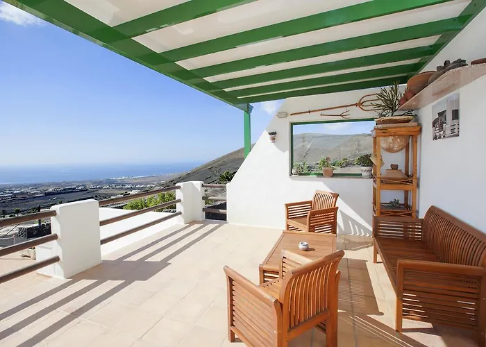 Semesterbostad Casa Tinasoria *